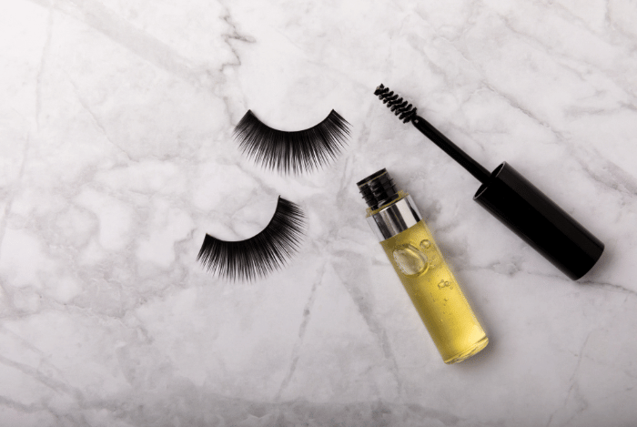Unveiling Lash Serums: What They Do, How They Work, and Potential Side Effects